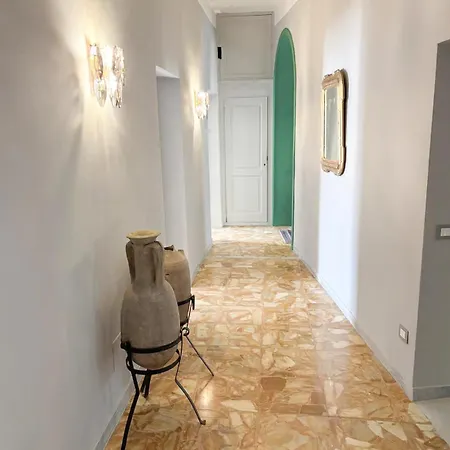Attico Mugnai - Stylish Penthhouse In Apartment